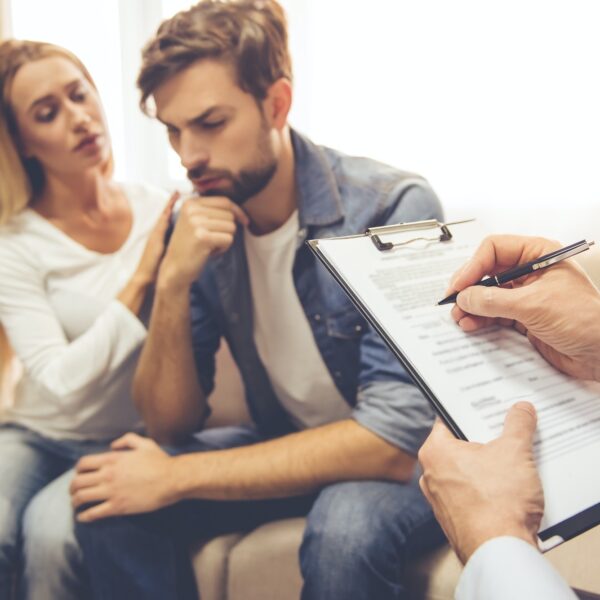 Couple at the psychologist